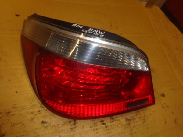 FEU ARRIERE GAUCHE BMW SERIE 5 E60 - Vue 1